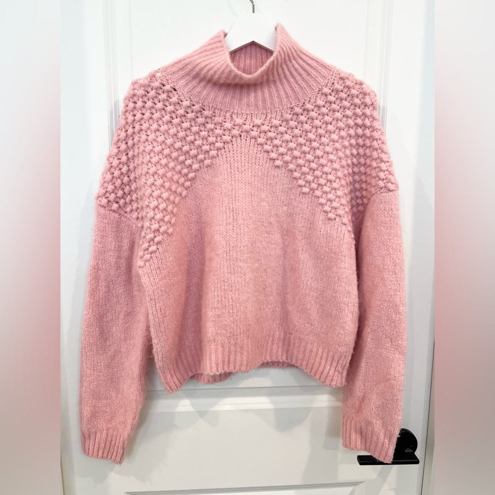 Free People Bradley Turtleneck Pullover Sweater Baby Pink Color Women’s Size M - Picture 5 of 12